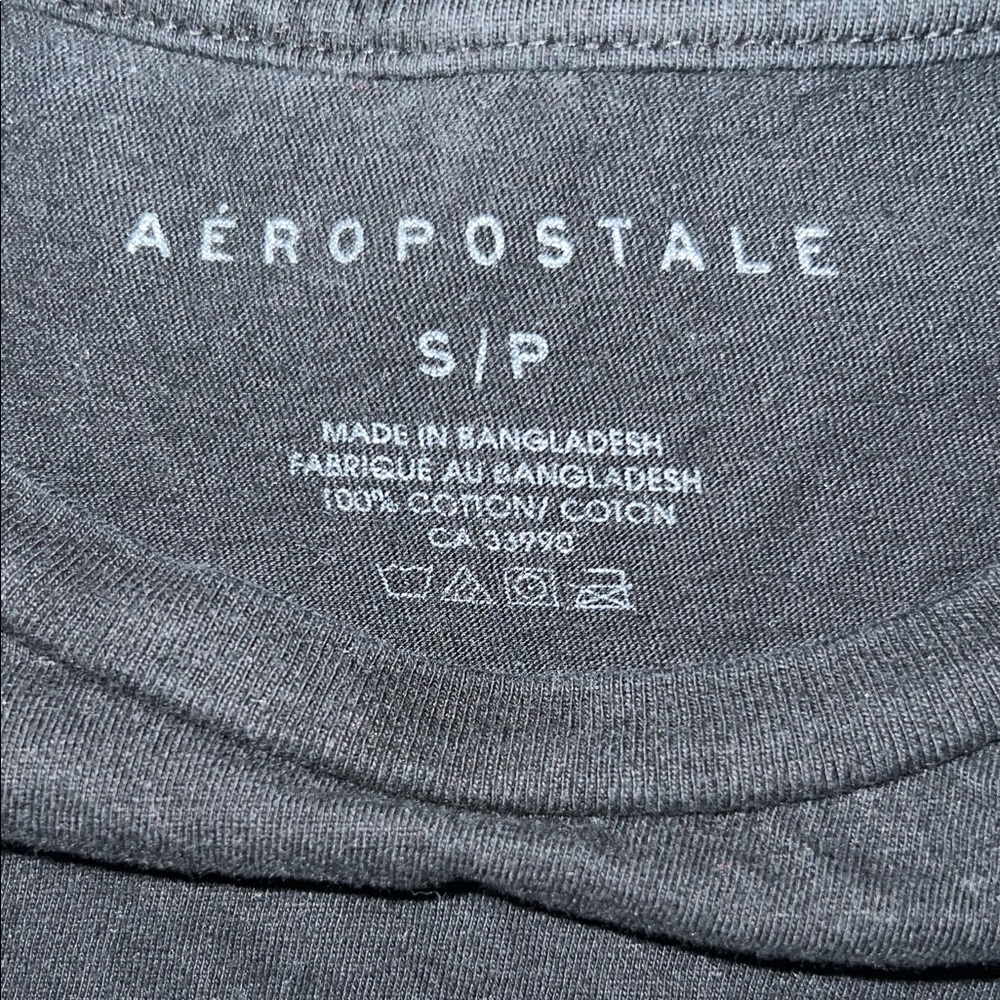 🛍️ 3 for $20 🛍️ - Aeropostale Women’s Black Tee with Colourful Graphic - Picture 2 of 5